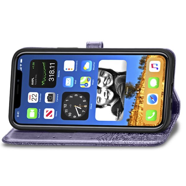 Mandala Bookcase Apple iPhone 12 (Pro) - Paars