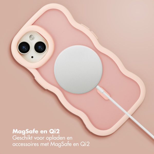 Selencia Wavy Backcover met MagSafe Apple iPhone 15 - Soft Pink