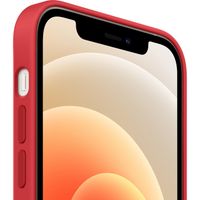 Apple Silicone Backcover MagSafe Apple iPhone 12 (Pro) - Red
