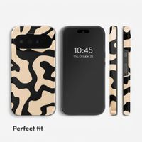 Selencia Vivid Case with MagSafe Google Pixel 11 - Art Wave Black