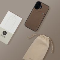 Selencia Riva Backcover met Pashouder Apple iPhone 16 - Mocha Brown