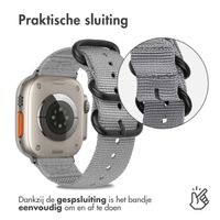 imoshion Nylon bandje Apple Watch Series 1-10 / SE / Ultra (2) - 42/44/45/46/49 mm - Lichtgrijs