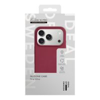 iDeal of Sweden Silicone Case met MagSafe Apple iPhone 16 Pro - Fine Wine