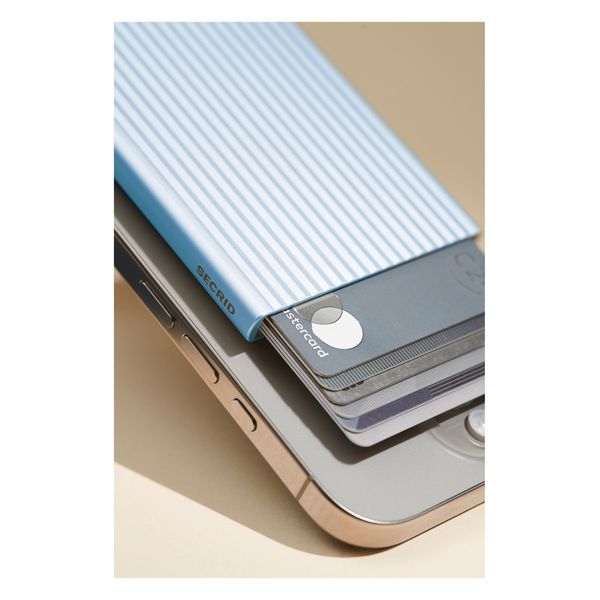 Secrid Cardprotector MagSafe - Pashouder - Ice Blue