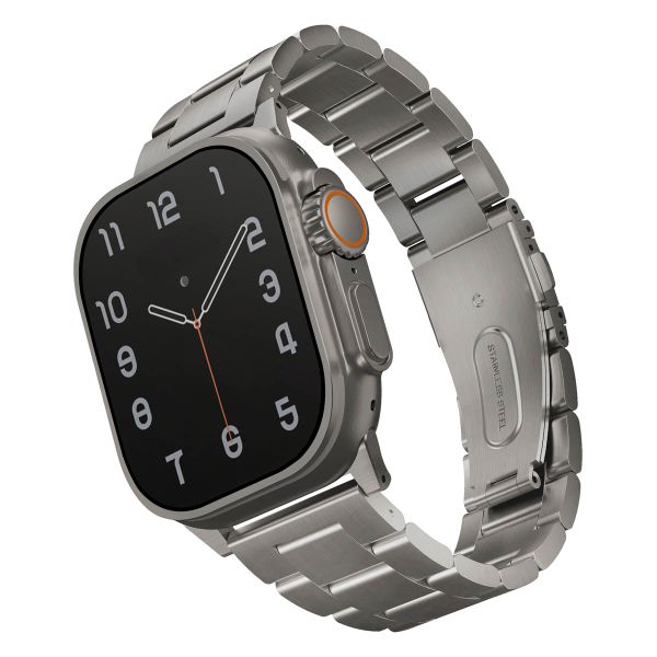 Uniq Osta Stalen band met zelf-verstelbare links Apple Watch Series 1 t/m 11 / SE / Ultra (44/45/46/49 mm) - Titanium (Silver)