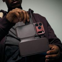 Decoded 2 in 1 Leather Detachable Wallet MagSafe Apple iPhone 17 Pro Max - Chocolate Brown