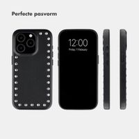 Selencia Studs Backcover met MagSafe Apple iPhone 15 Pro - Velvet Black