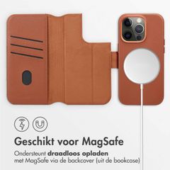 Accezz Leather Bookcase 2-in-1 met MagSafe Apple iPhone 14 Pro - Sienna Brown