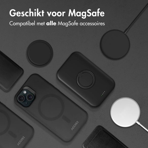 Accezz Rugged Frosted MagSafe Backcover Apple iPhone 15 - Zwart