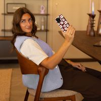 Selencia Vivid Backcover met MagSafe Apple iPhone 17 Pro Max - Choco Flower Pop