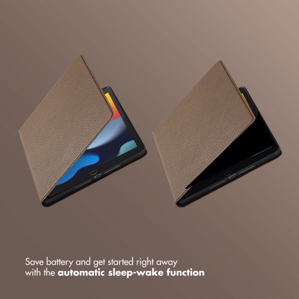 Selencia Riva Bookcase Apple iPad 9 (2021) 10.2 inch / iPad 8 (2020) 10.2 inch / iPad 7 (2019) 10.2 inch - Mocha Brown