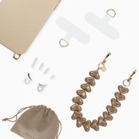 Selencia Rivièra MagSafe Backcover met afneembare haakjes voor de Apple iPhone 15 - Milky Latte + Lova Polskoord - Mocha Brown