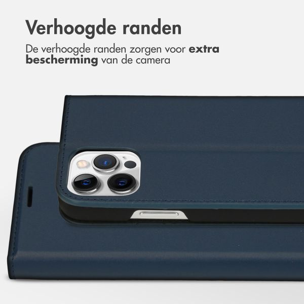 Accezz Premium Leather Slim Bookcase Apple iPhone 12 (Pro) - Donkerblauw