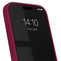 iDeal of Sweden Silicone Case Apple iPhone 14 Pro - Cranberry
