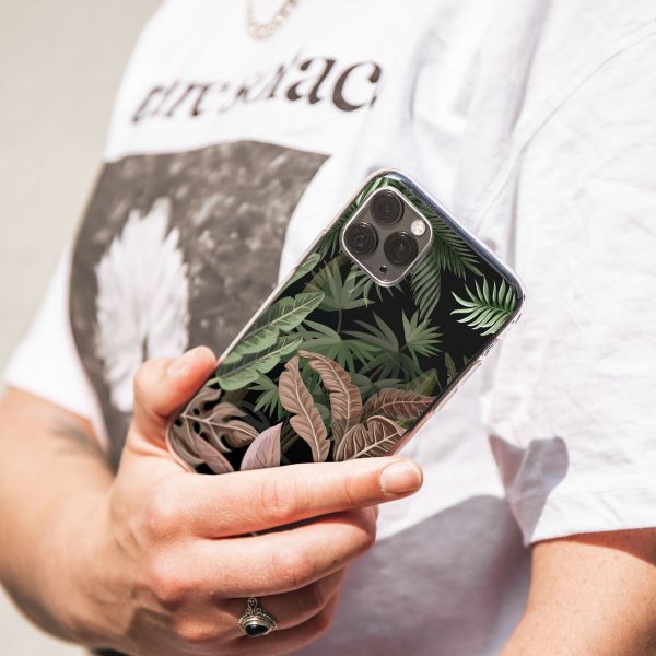 imoshion Design hoesje Samsung Galaxy S22 - Dark Jungle