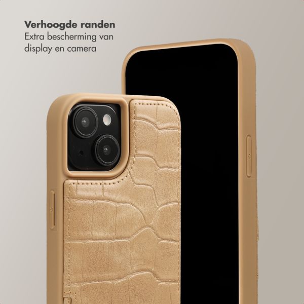 Selencia Nova Croco Telefoonhoes met Koord en Pashouder Apple iPhone 15 - Toasted Almond