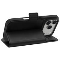 dbramante1928 Copenhagen ICON Bookcase Apple iPhone 18 Pro / 17 Pro - Midnight