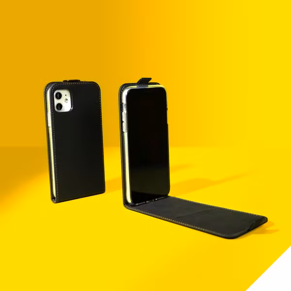 Accezz Flipcase Samsung Galaxy S20 - Zwart