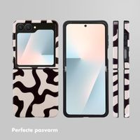 Selencia Vivid Backcover Samsung Galaxy Z Flip 7 - Art Wave Black