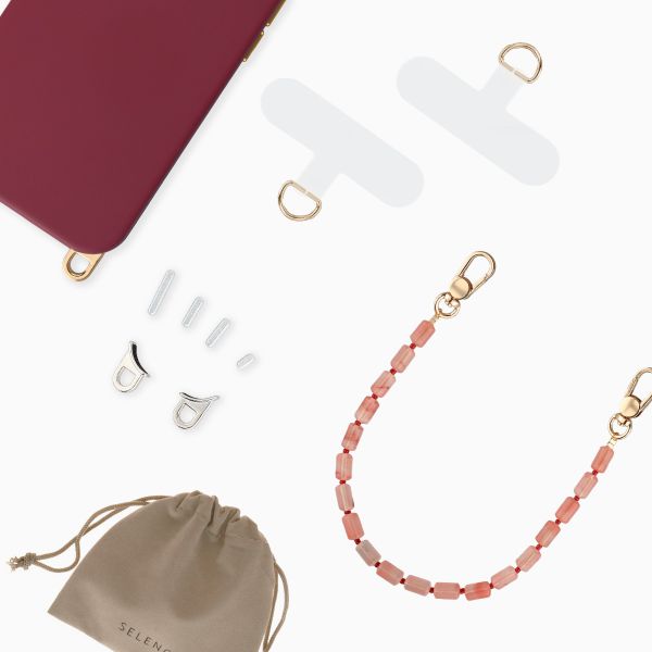 Selencia Rivièra MagSafe Backcover met afneembare haakjes voor de Apple iPhone 15 - Bold Burgundy + Sorbet Pop Polskoord - Pink