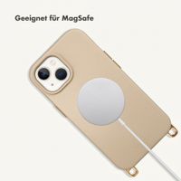Selencia Rivièra MagSafe Backcover met afneembare haakjes voor de Apple iPhone 14 / 13 - Milky Latte + Satin Stone Polskoord - Brown