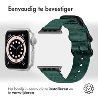 imoshion Rugged Nylon bandje Apple Watch Series 1 - 9 / SE (38/40/41 mm) | Series 10 / 11 (42 mm) - Donkergroen