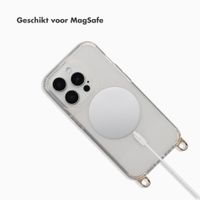 Selencia Rivièra MagSafe Backcover met afneembare haakjes Apple iPhone 15 Pro - Transparant
