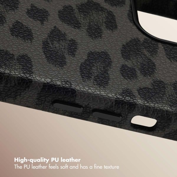 Selencia Sabi Back Cover Panther Print with MagSafe Apple iPhone 13 - Midnight Black