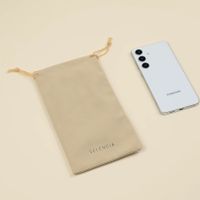 Selencia Vivid Backcover met MagSafe Apple iPhone 17 - Art Wave Black