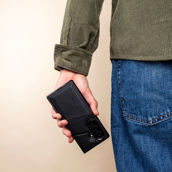 imoshion Kunstleren MagSafe Backcover met Pashouder Samsung Galaxy Z Fold 8 Ultra - Zwart