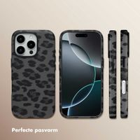 Selencia Sabi Backcover Panterprint met MagSafe Apple iPhone 16 Pro - Midnight Black