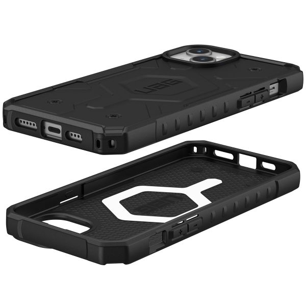 UAG Pathfinder Backcover MagSafe iPhone 15 Plus - Zwart