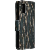 Design Softcase Bookcase Samsung Galaxy A31 - Wild Bladeren