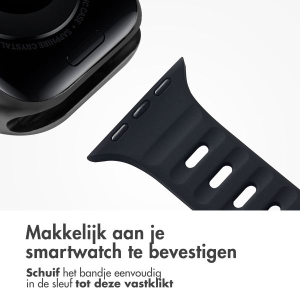 imoshion Active Sport siliconenbandje Apple Watch Series 1 t/m 9 / SE (38/40/41 mm) | Series 10 (42 mm) - Zwart