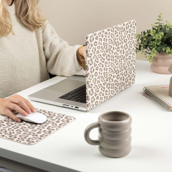 Selencia Sabi Laptop Cover Panterprint Apple MacBook Pro 14 inch (2021 / 2023 M3 chip / 2024 M4 chip / 2025 M5 chip) - Soft Ivory