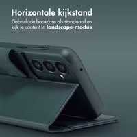 Accezz Leather Bookcase 2-in-1 met MagSafe Samsung Galaxy S24 Plus - Cedar Green
