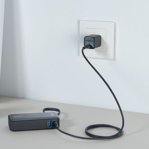 Anker Nano | Powerbank 10.000 mAh - 30 Watt - Geïntegreerde USB-C-kabel - Zwart