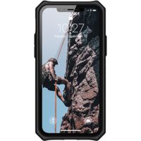 UAG Monarch Backcover Apple iPhone 12 (Pro) - Carbon Fiber Black