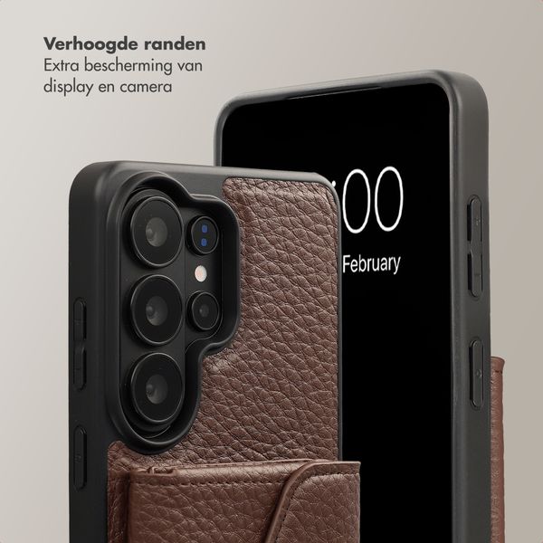 Selencia Sera Telefoonhoes met Koord en Envelop Pashouder Samsung Galaxy S26 Ultra - Chocolate Brown