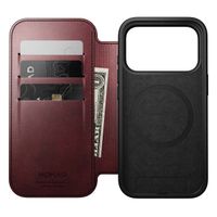 Nomad Modern Horween Leather Folio Bookcase met MagSafe Apple iPhone 17 Pro - Burgundy
