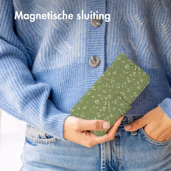 imoshion Design Bookcase iPhone SE (2022 / 2020) / 8 / 7 / 6(s) - Green Flowers