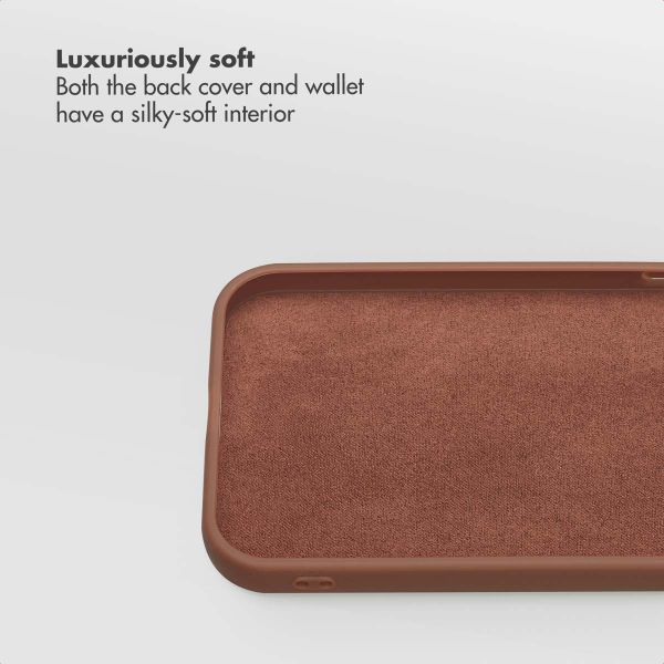 Selencia Olyn Detachable Bookcase with MagSafe Apple iPhone 12 (Pro) - Brown