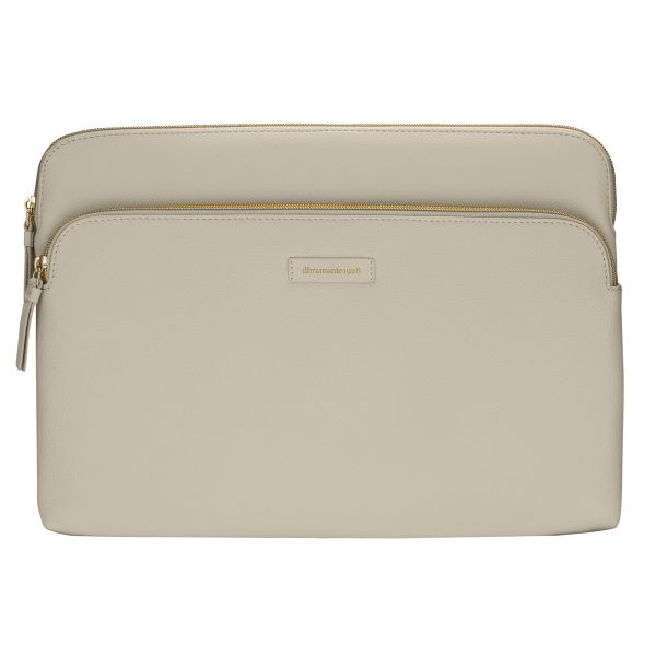 dbramante1928 Paris+ Sleeve - Laptop hoes 13 inch - Echt leer - MacBook Pro / Air 13 inch - Sand Dune