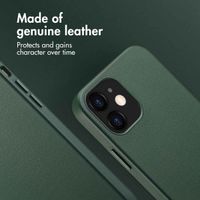Accezz Leather Back Cover with MagSafe Apple iPhone 12 (Pro) - Cedar Green