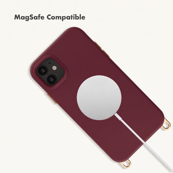 Selencia Rivièra MagSafe Back Cover with detachable hooks Apple iPhone 11 - Bold Burgundy