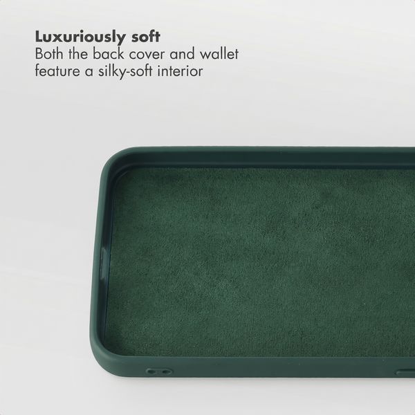 Selencia Olyn Detachable Bookcase with MagSafe Samsung Galaxy A37 (5G) - Green