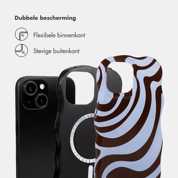 Selencia Vivid Wavy Backcover met MagSafe Apple iPhone 15 - Dream Swirl Chocolate
