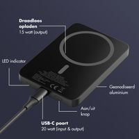Selencia Vivid MagSafe Powerbank 5.000 mAh - Draadloze Powerbank - MagSafe en Qi2 - Black / Chic Marble Black