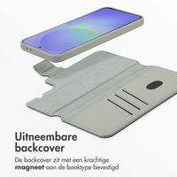 Accezz Leather Bookcase 2-in-1 met MagSafe Samsung Galaxy A36 / A56 - Light Grey