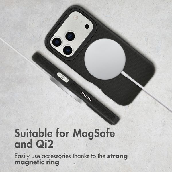 Accezz Tough Back Cover with MagSafe Apple iPhone 17 Pro - Black